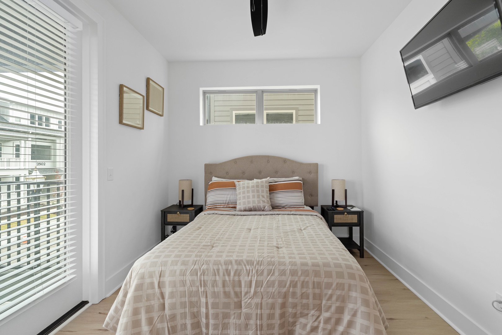 Relax and recharge in a comfortable queen bed made up with hotel-grade linens for a clean, cozy night's sleep.