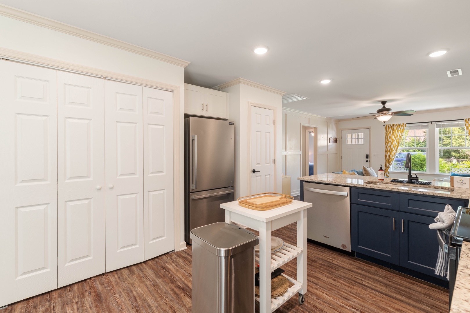 Open Kitchen Perfect for Cooking While you Stay