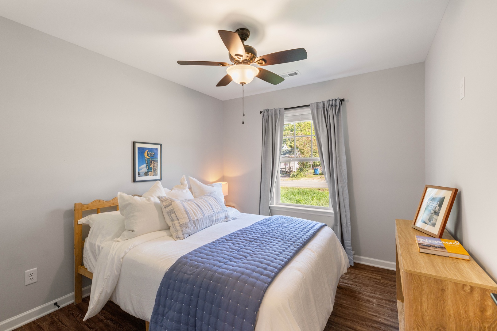 Private Bedroom with Queen Bed