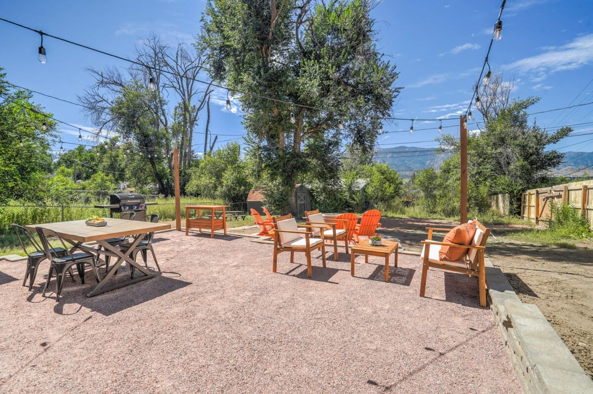 Relax on your private patio with mountain views, twinkling string lights, and cozy seating perfect for al fresco dining and evening conversations.