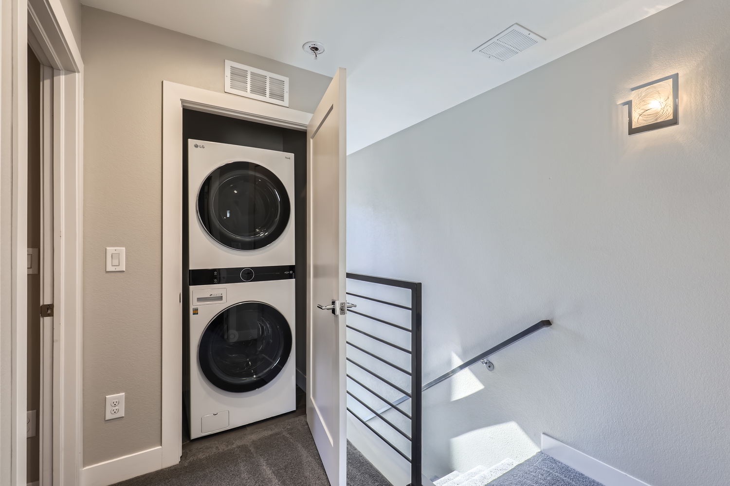 Your in-unit washer and dryer makes it easy to keep up with laundry during your stay, so you can pack light and stay comfortable throughout your trip.