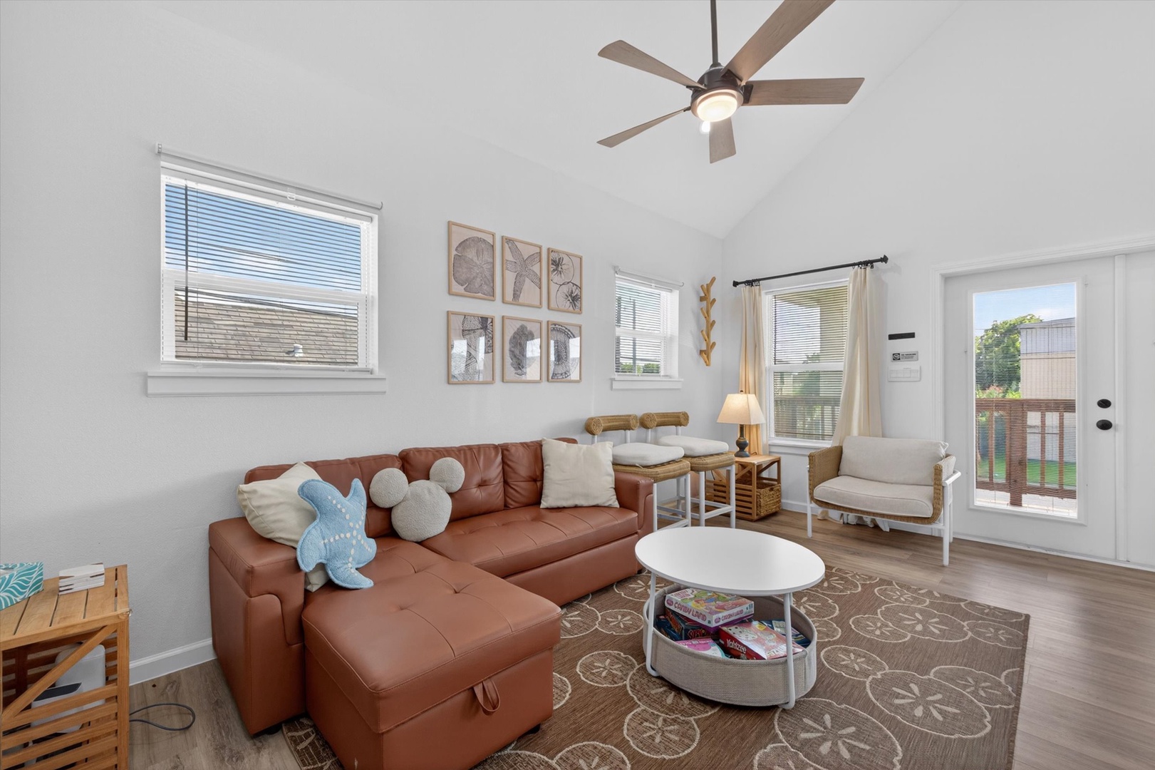 Bright living space with vaulted ceilings and extra pullout sleeping