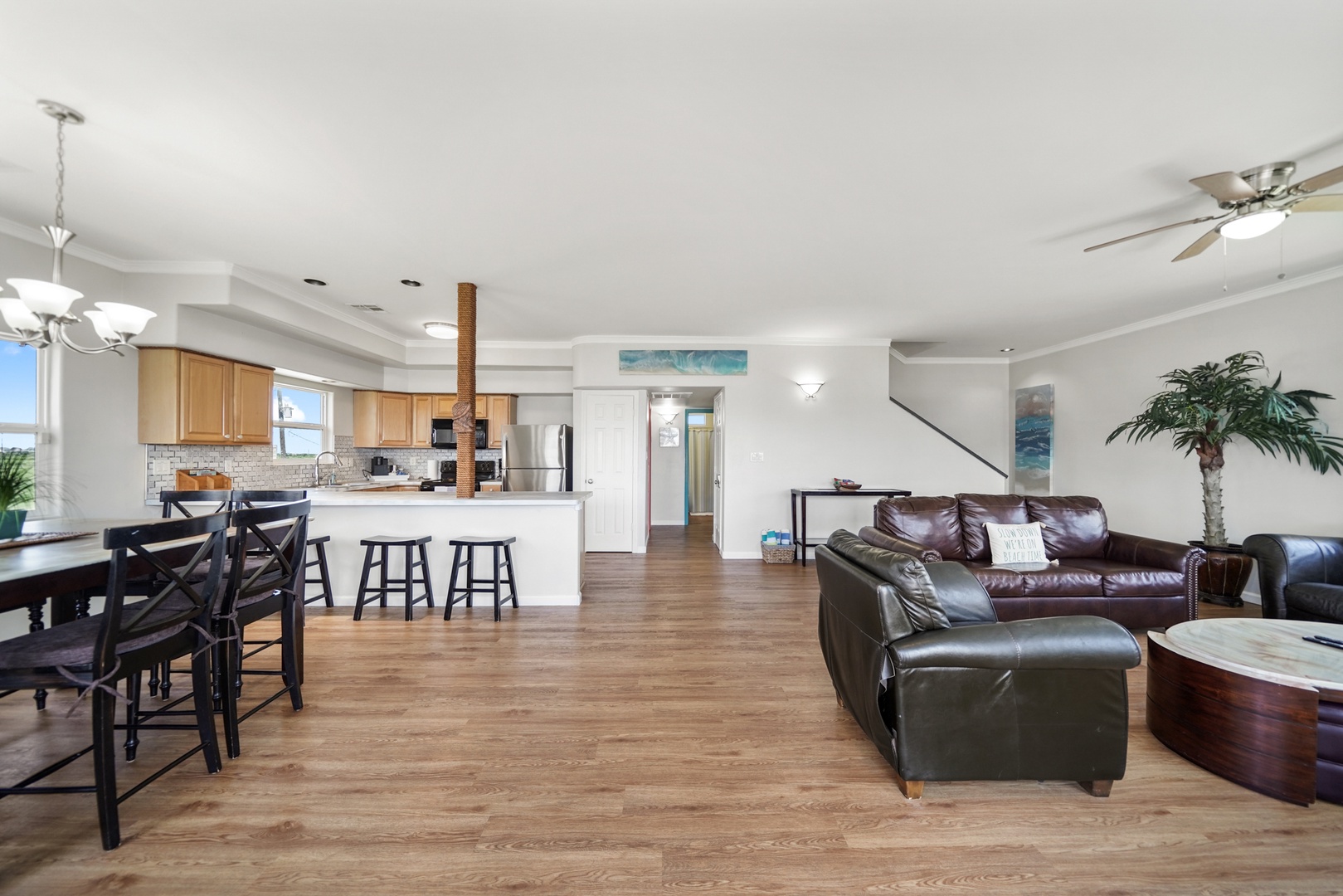 Bright living space with kitchen and dining