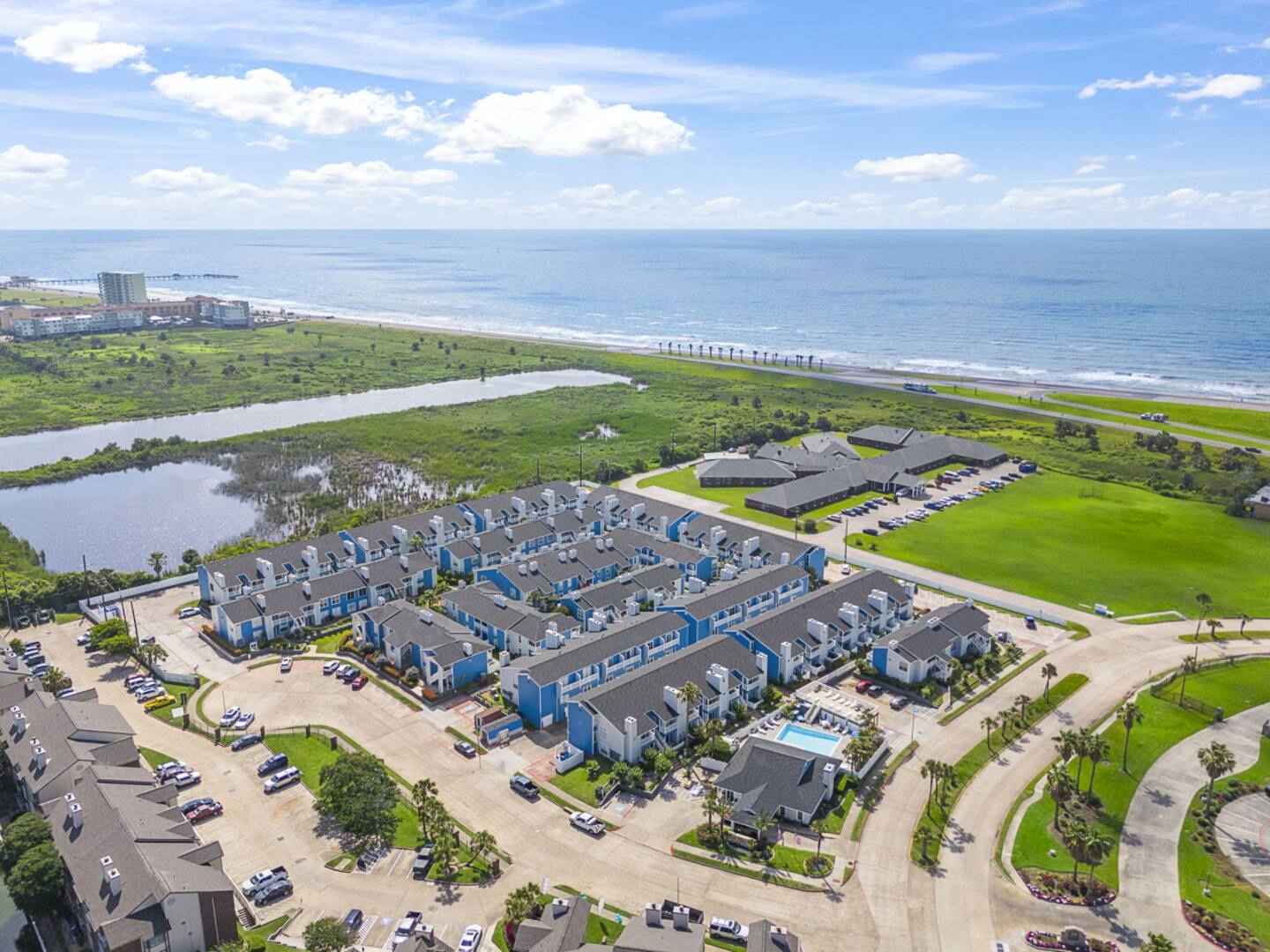 Beachfront resort with Gulf views & lush surroundings