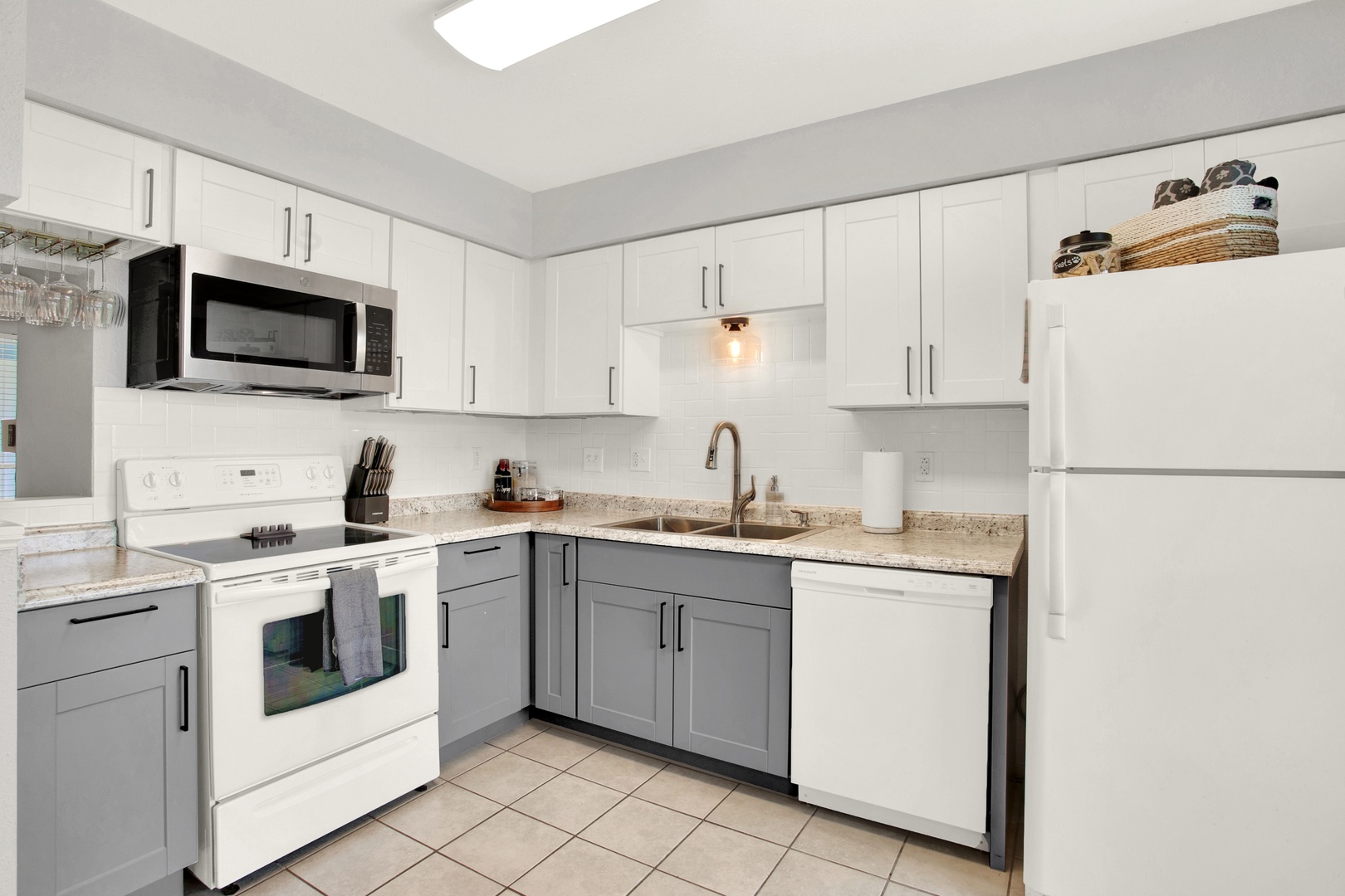 Modern kitchen with space, light & amenities
