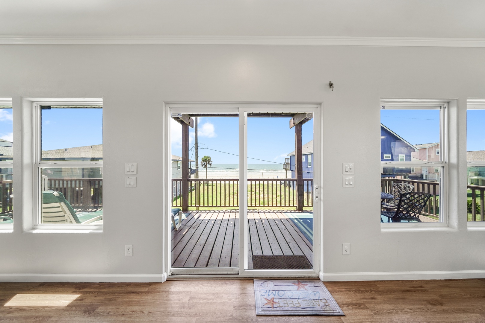 Outdoor escape with sun and sea breezes