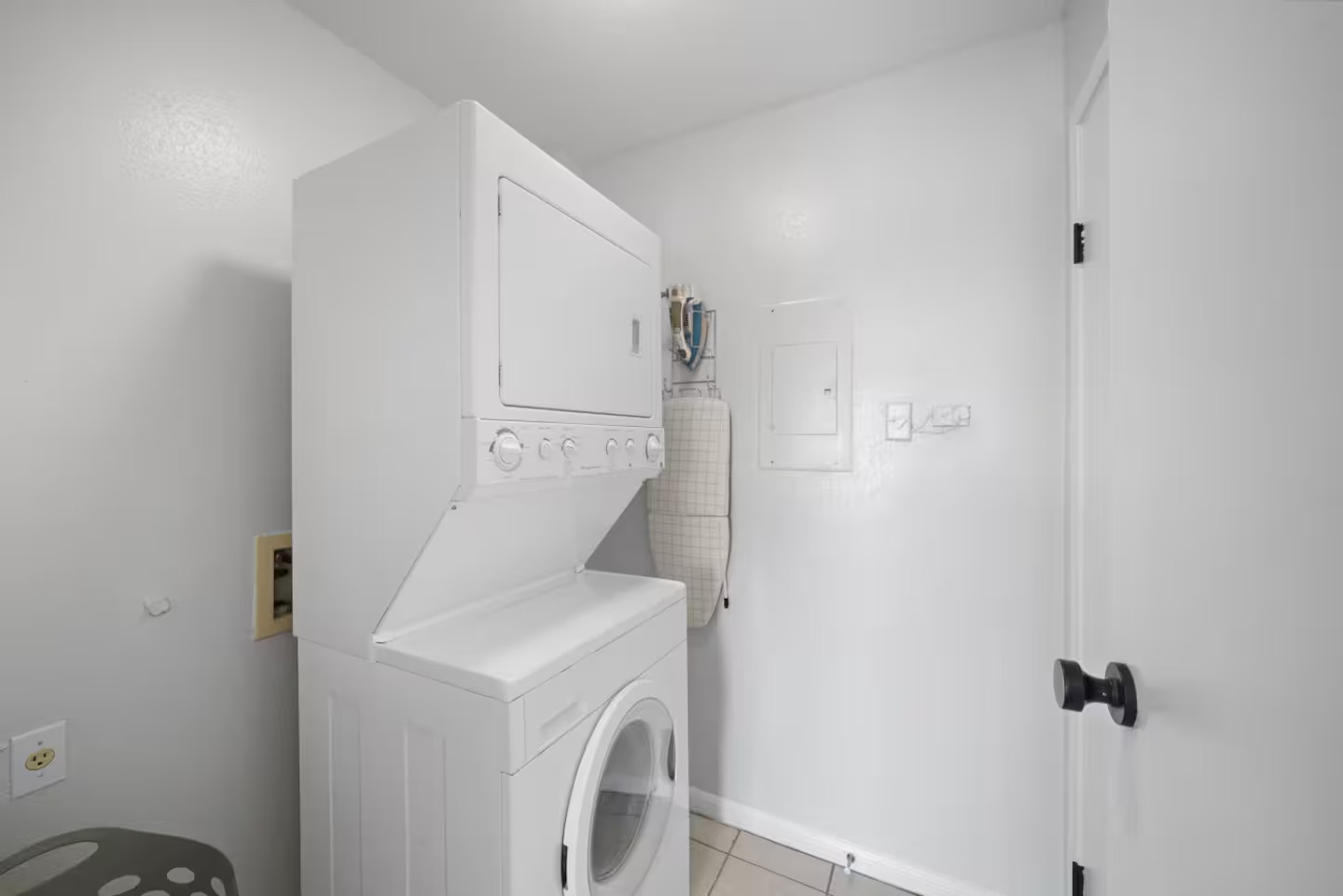 In-unit washer & dryer for effortless stays