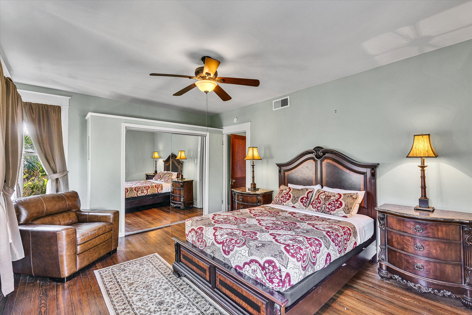 Upstairs queen bedroom ideal for couples or additional family members