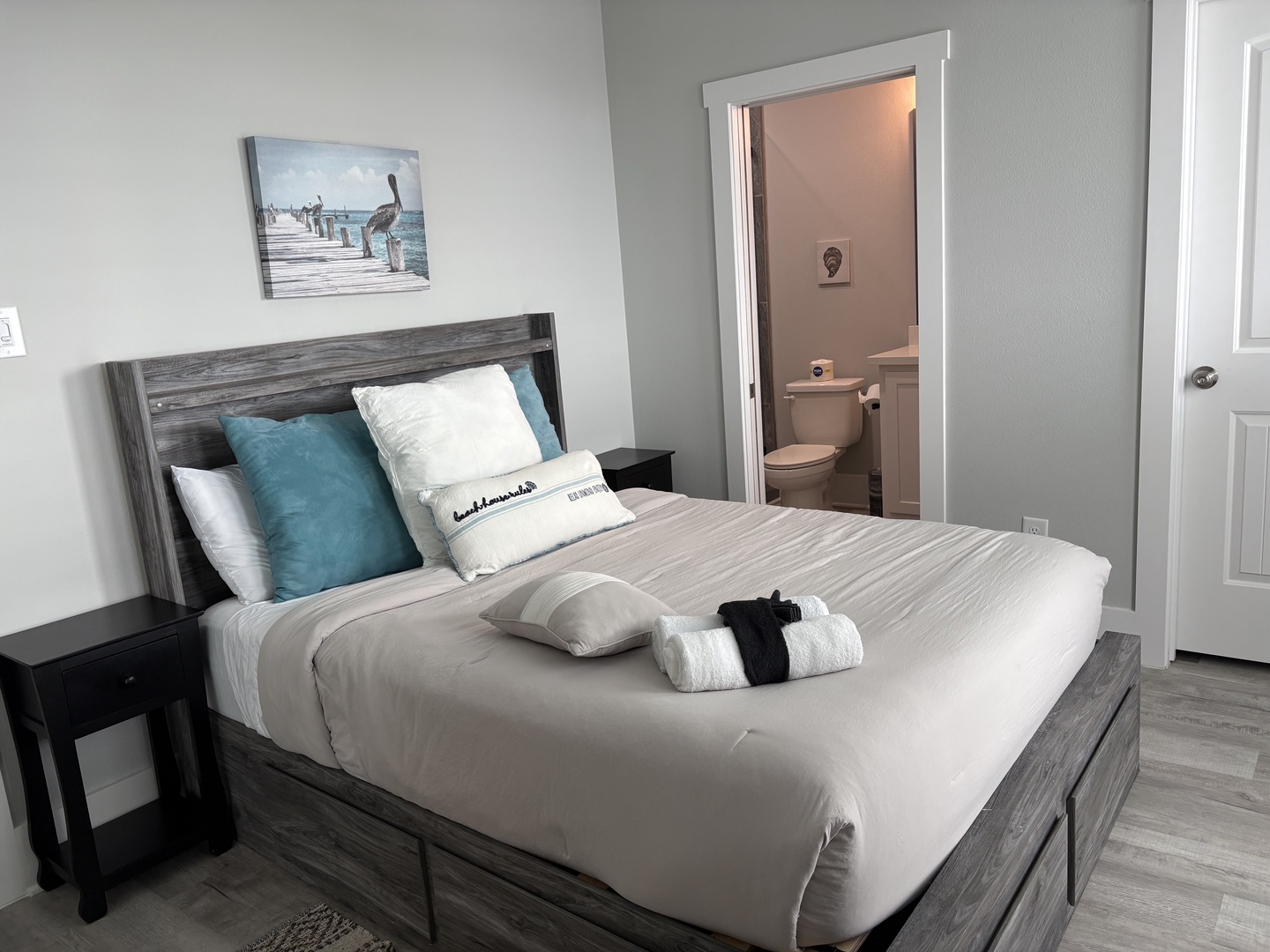 Your cozy coastal home away from home awaits.