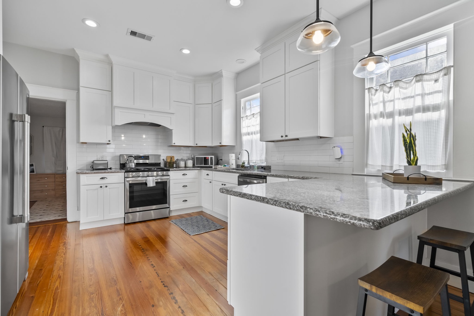 Fully equipped gourmet kitchen for family friendly travel