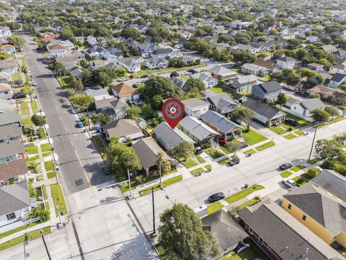 Aerial view of the neighborhood, 1 block from beach.