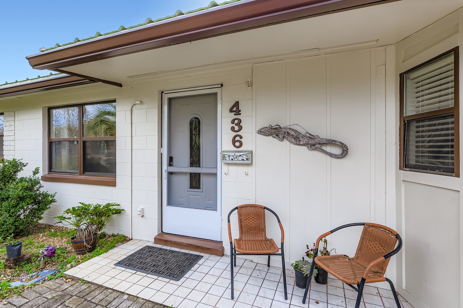 Welcoming porch, cozy Florida retreat.
