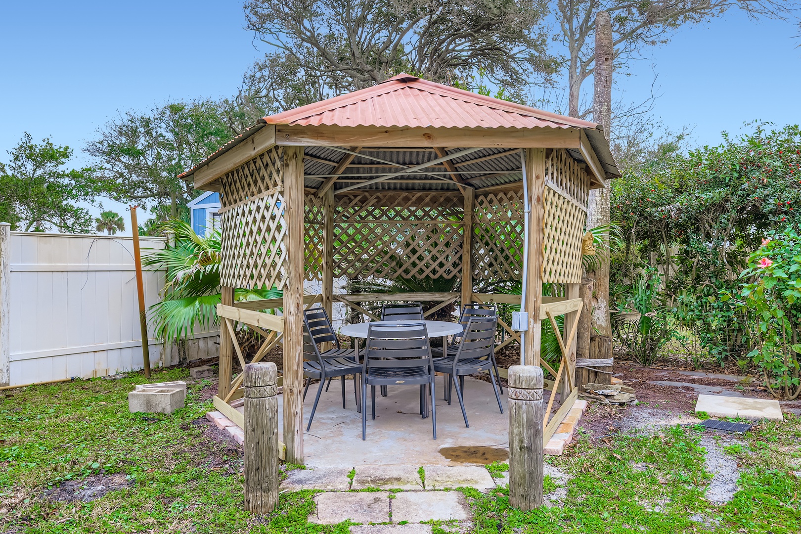 Private gazebo with outdoor dining.