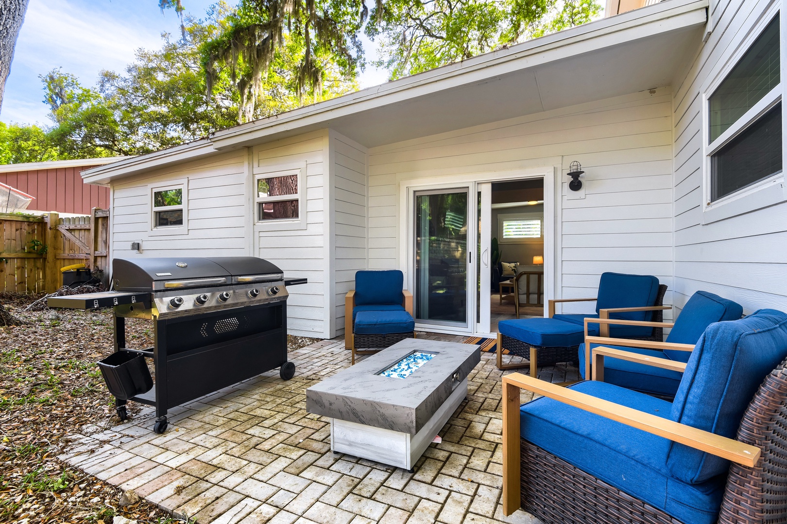 Private Patio with Fire Pit & Grill