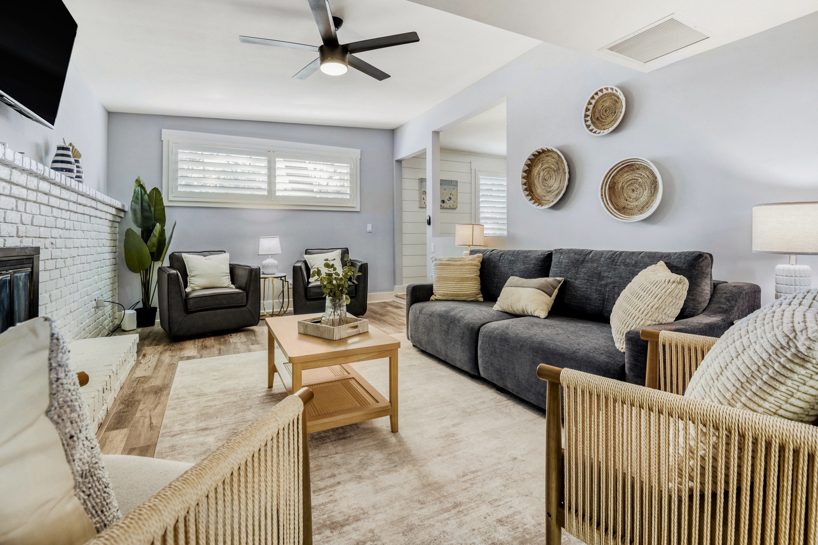Cozy Family Room with Queen Pull-Out Sofa