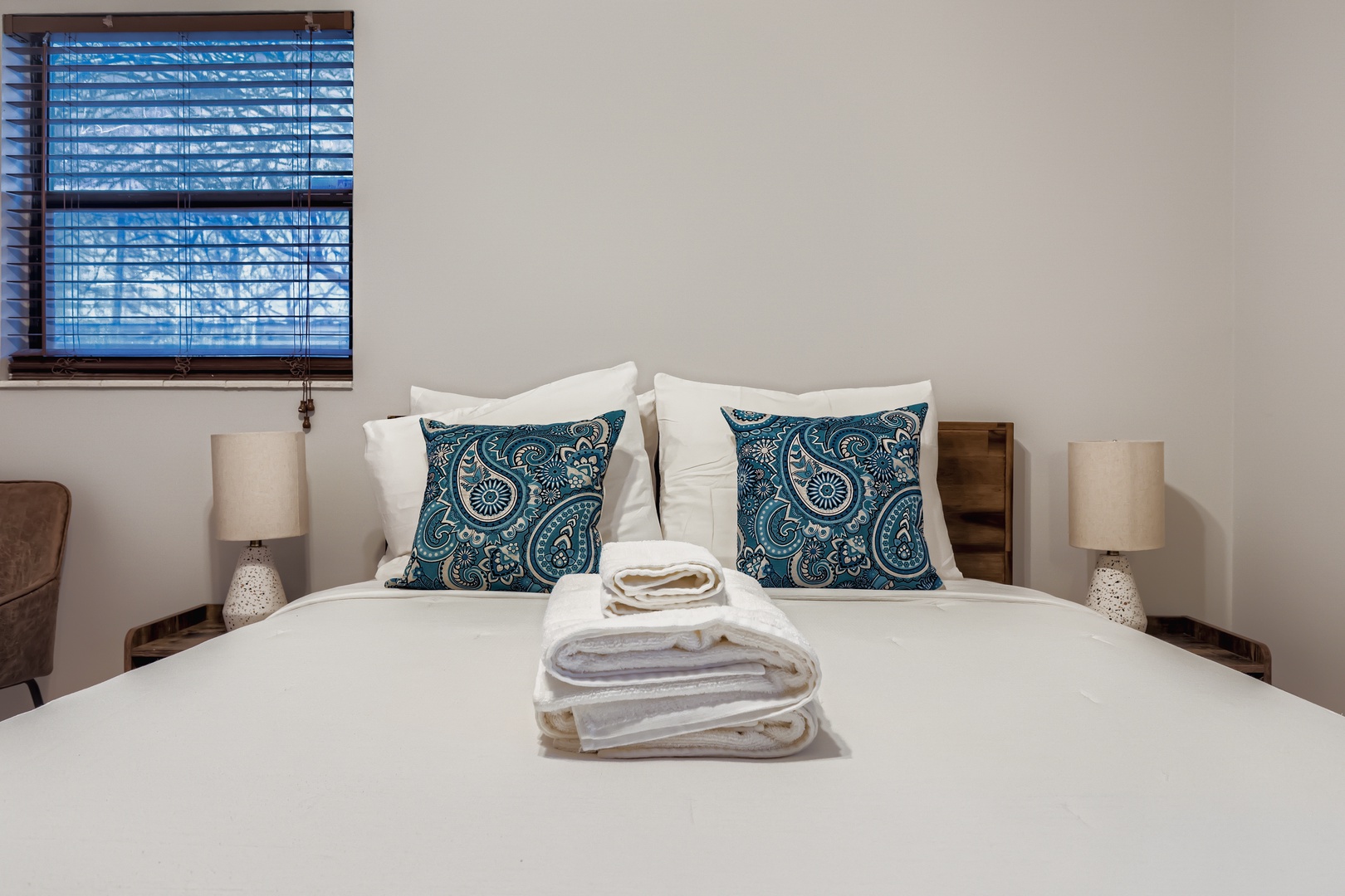 Cozy bedroom, fresh towels welcome