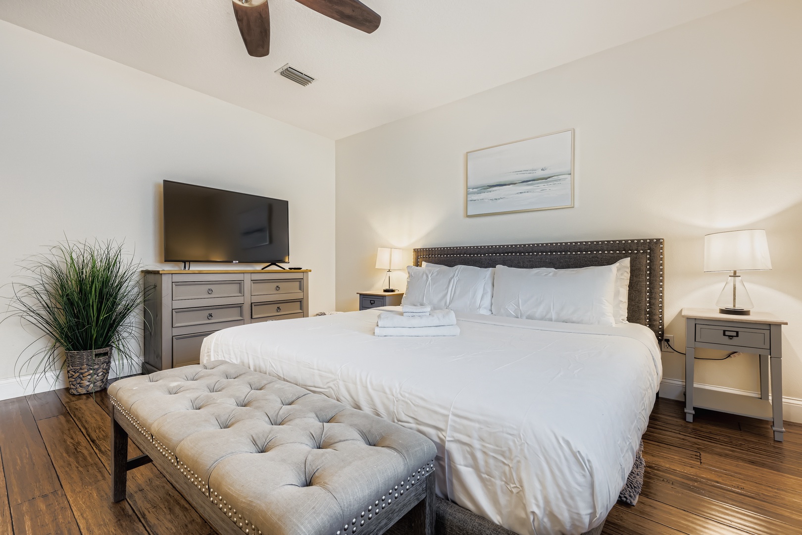 King size bed and smart tv