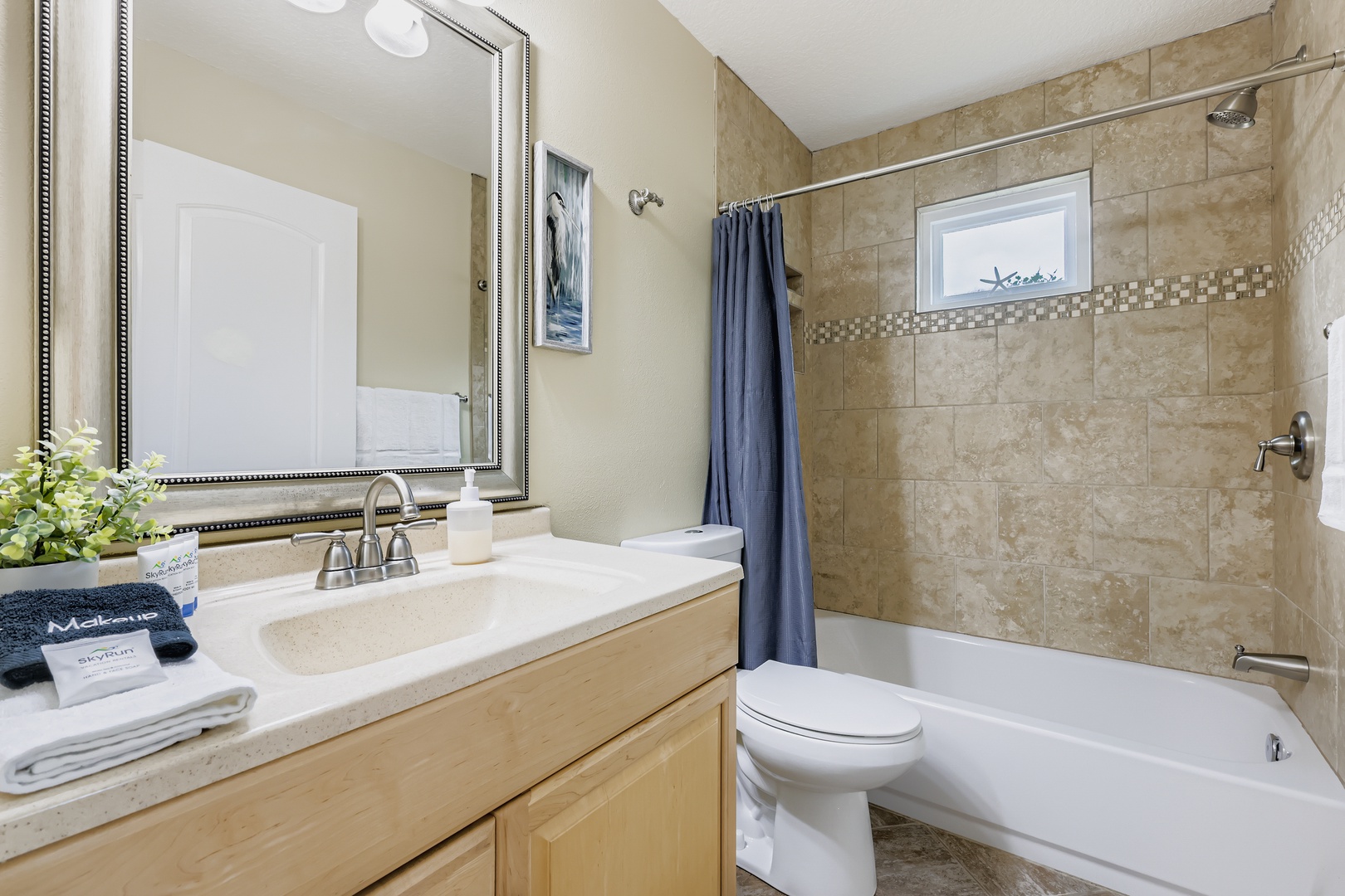 Cozy full bath retreat awaits