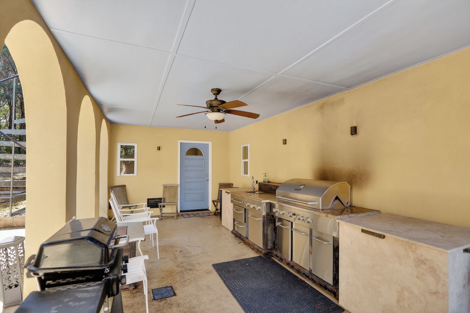 Covered Patio – Two Grills, Outdoor Sink