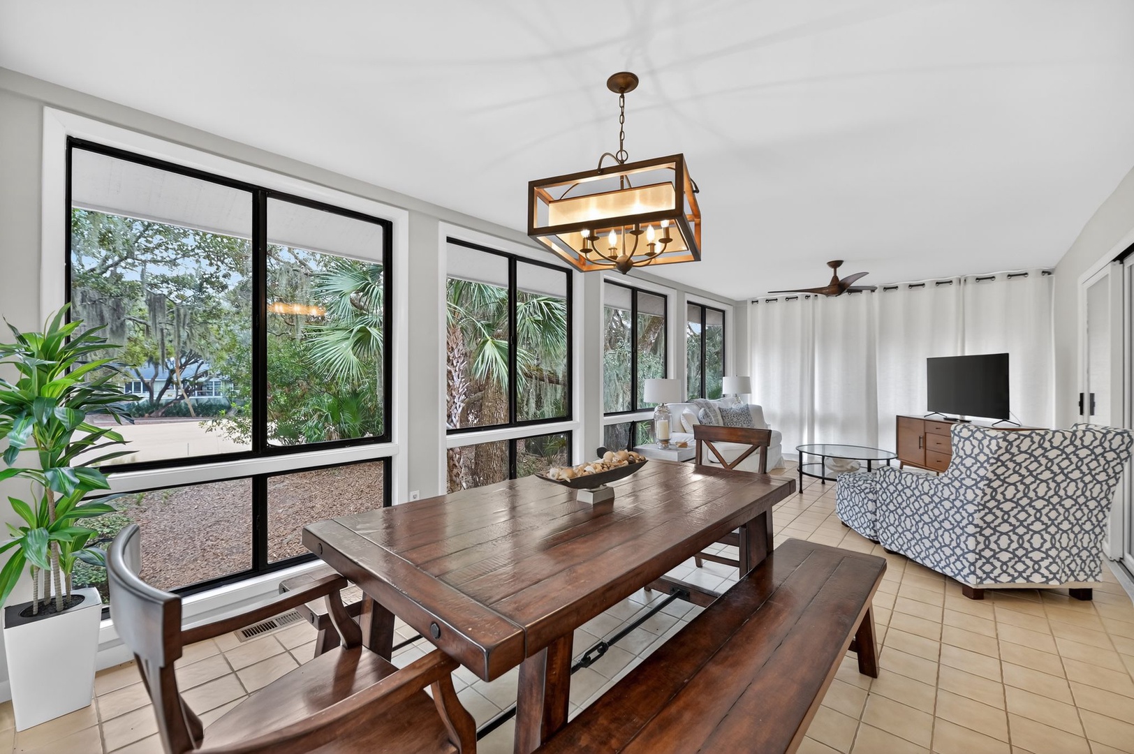 Dining Area - Open Concept Living and Dining Area