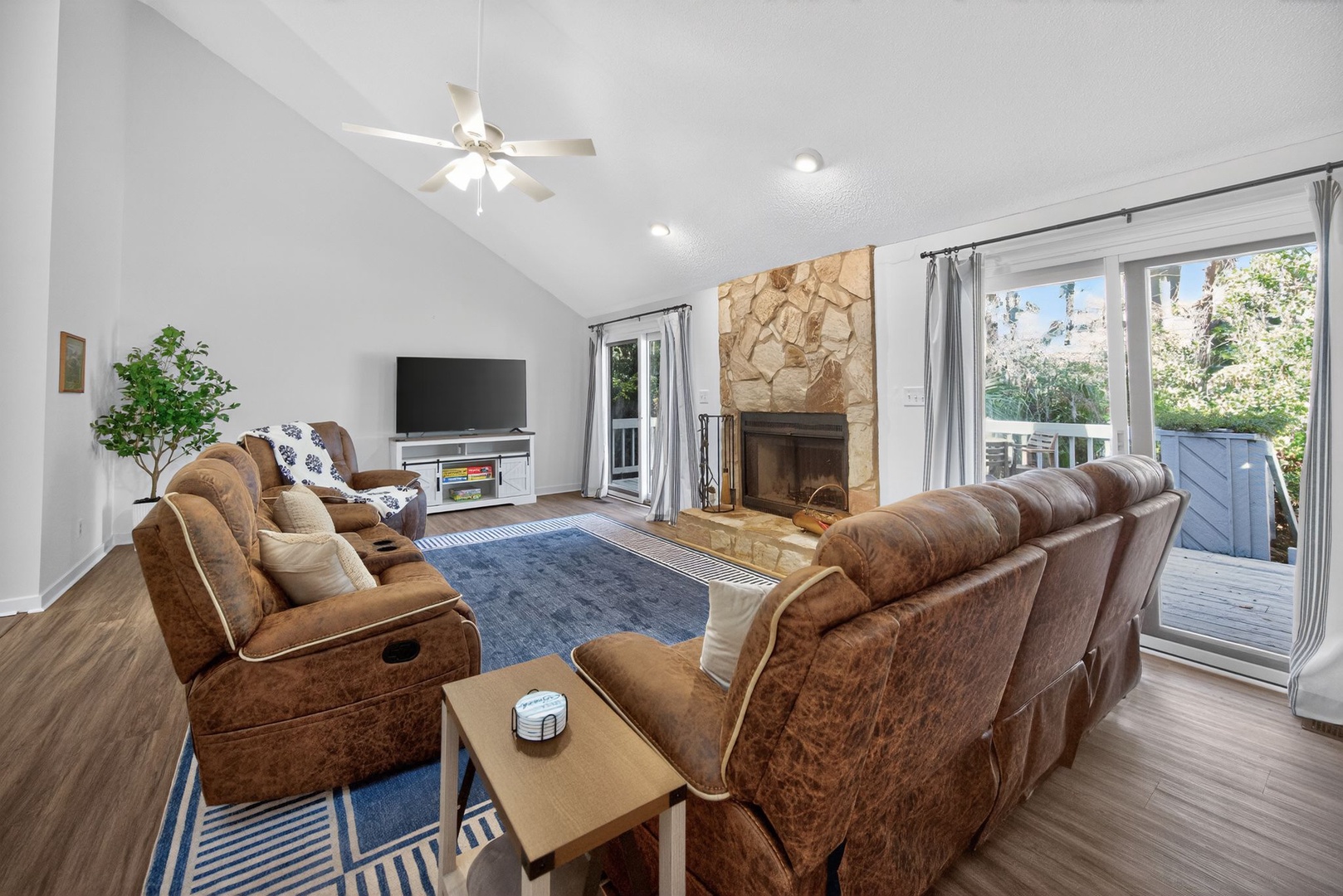Living Room - Entertainment Area, TV, Fireplace