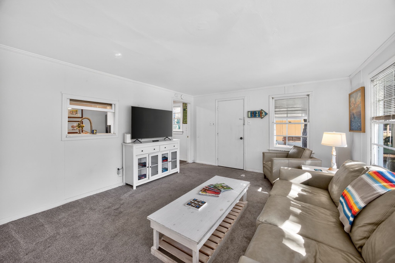 Living Room - Smart TV