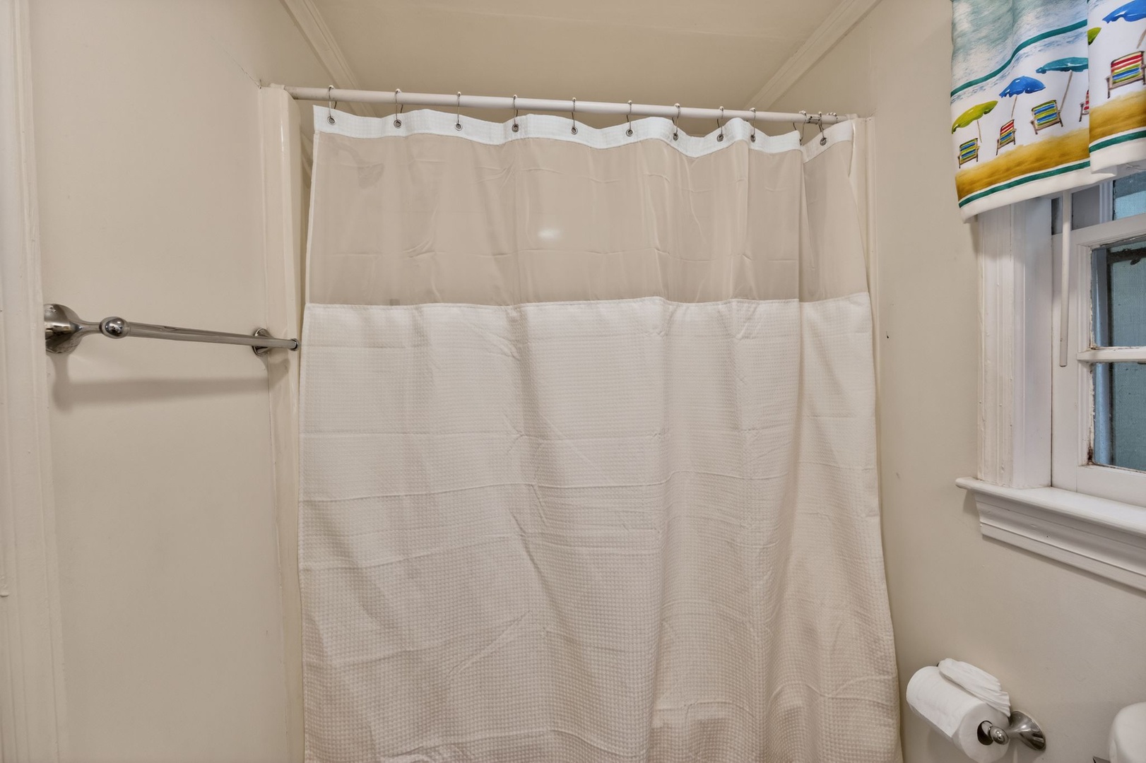 Primary Bedroom Ensuite Bathroom - Tub/Shower Combo