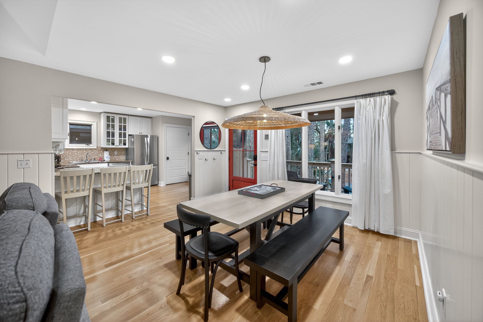 Dining Room - Seating for 6