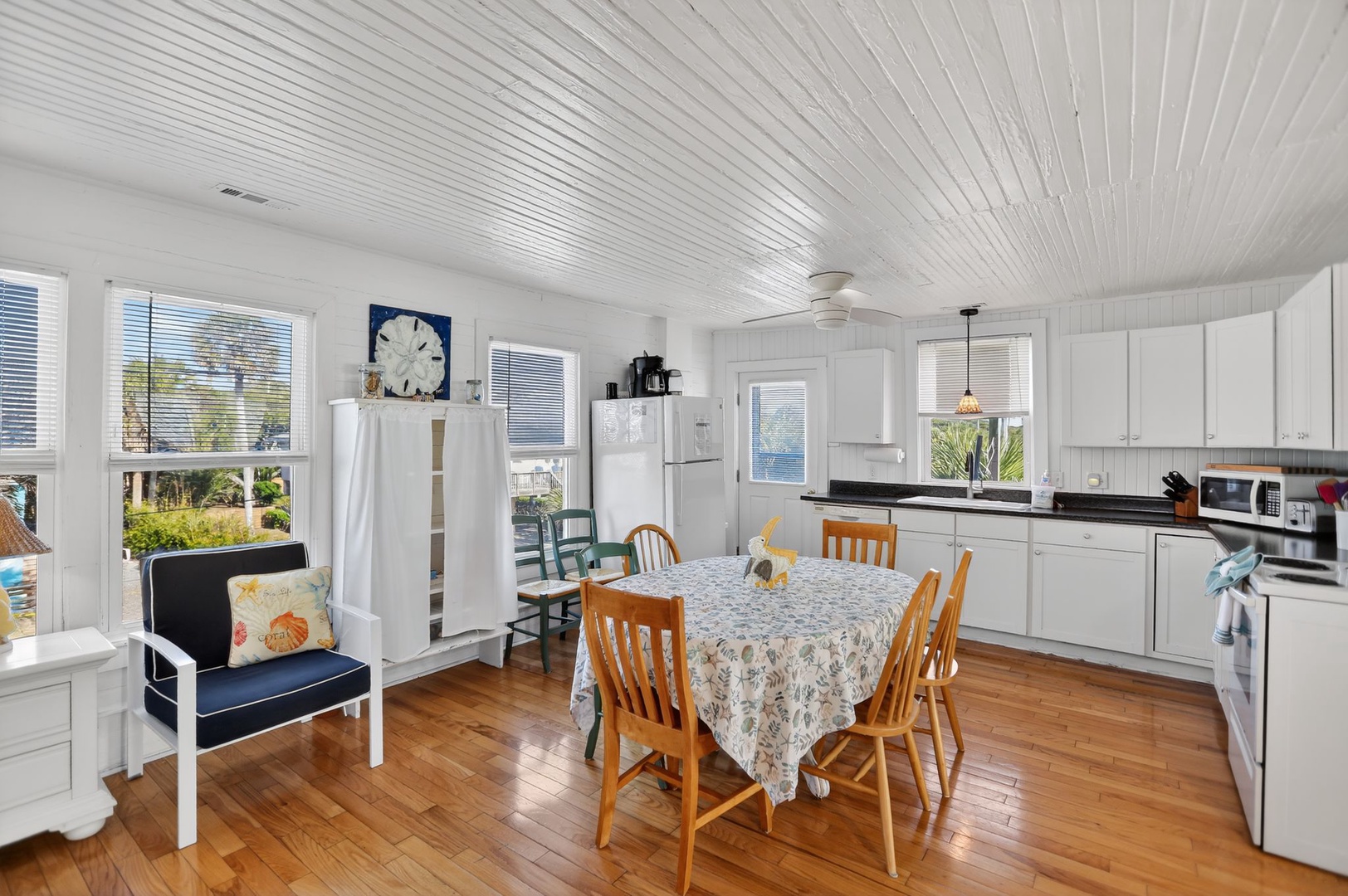 Dining - Seating For 6