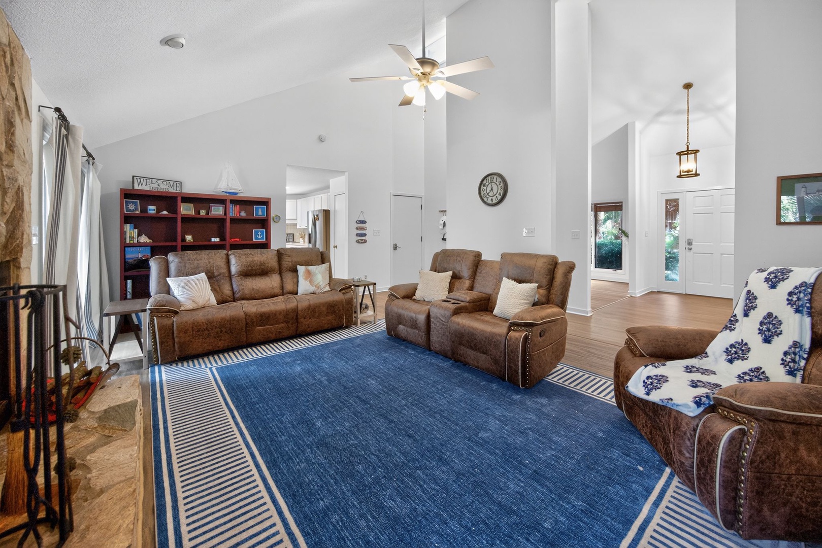Living Room - Entertainment Area, TV, Fireplace