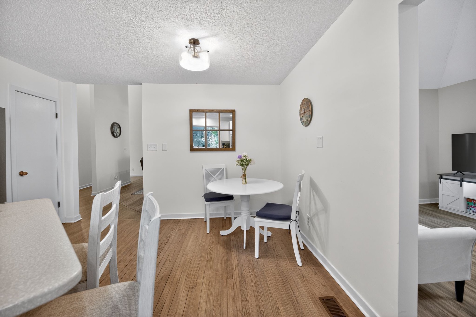 Kitchen - Fully Stocked Kitchen, Tulip Breakfast Table For 2