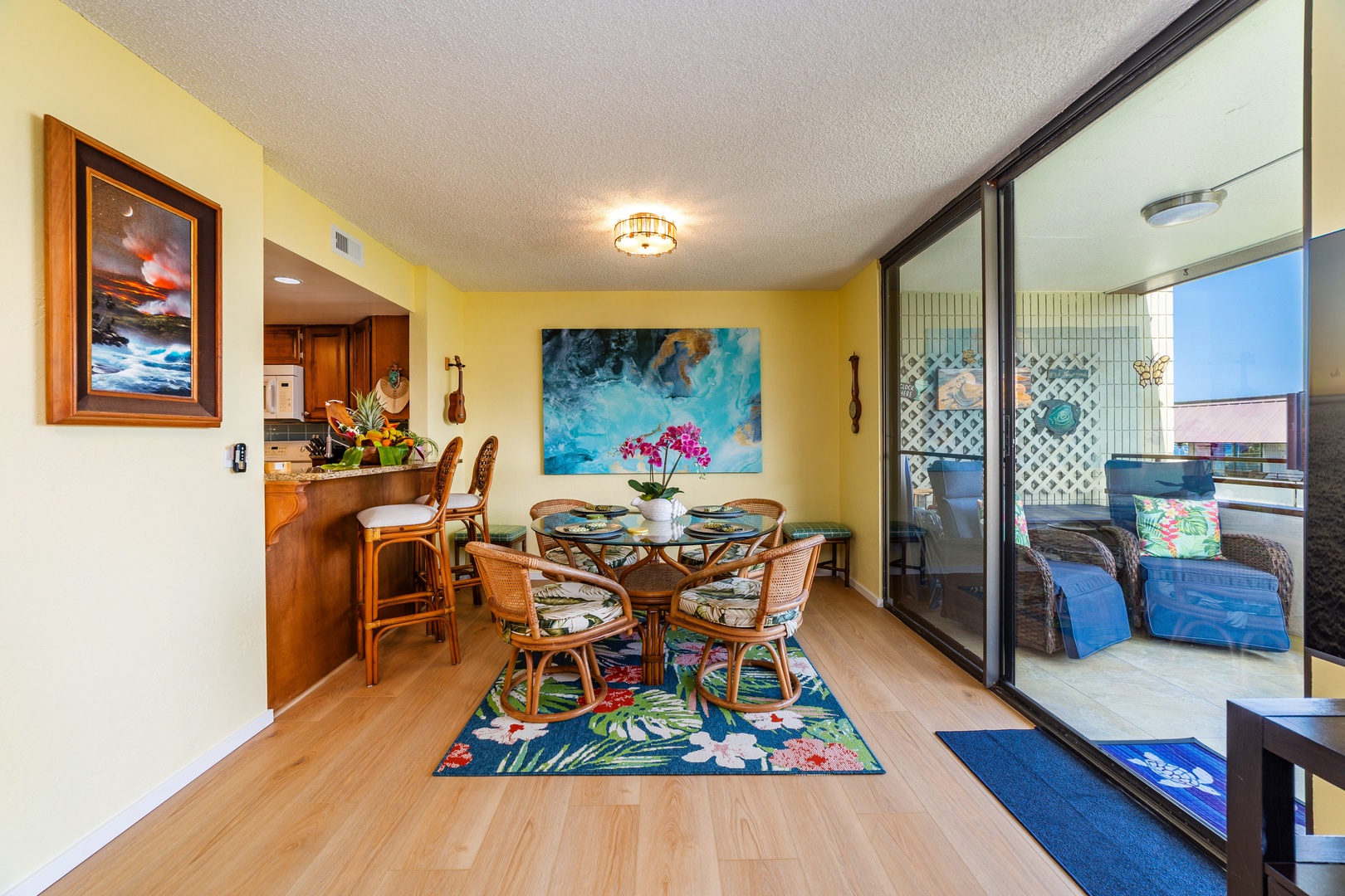 Settle into this bright, tropical-style dining space where your morning coffee tastes even better. The open balcony invites fresh air in, and everything feels calm and relaxed.