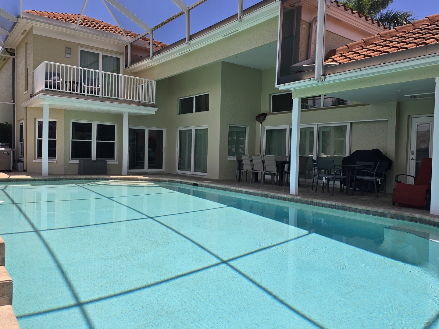Lanai Covered Dining Area