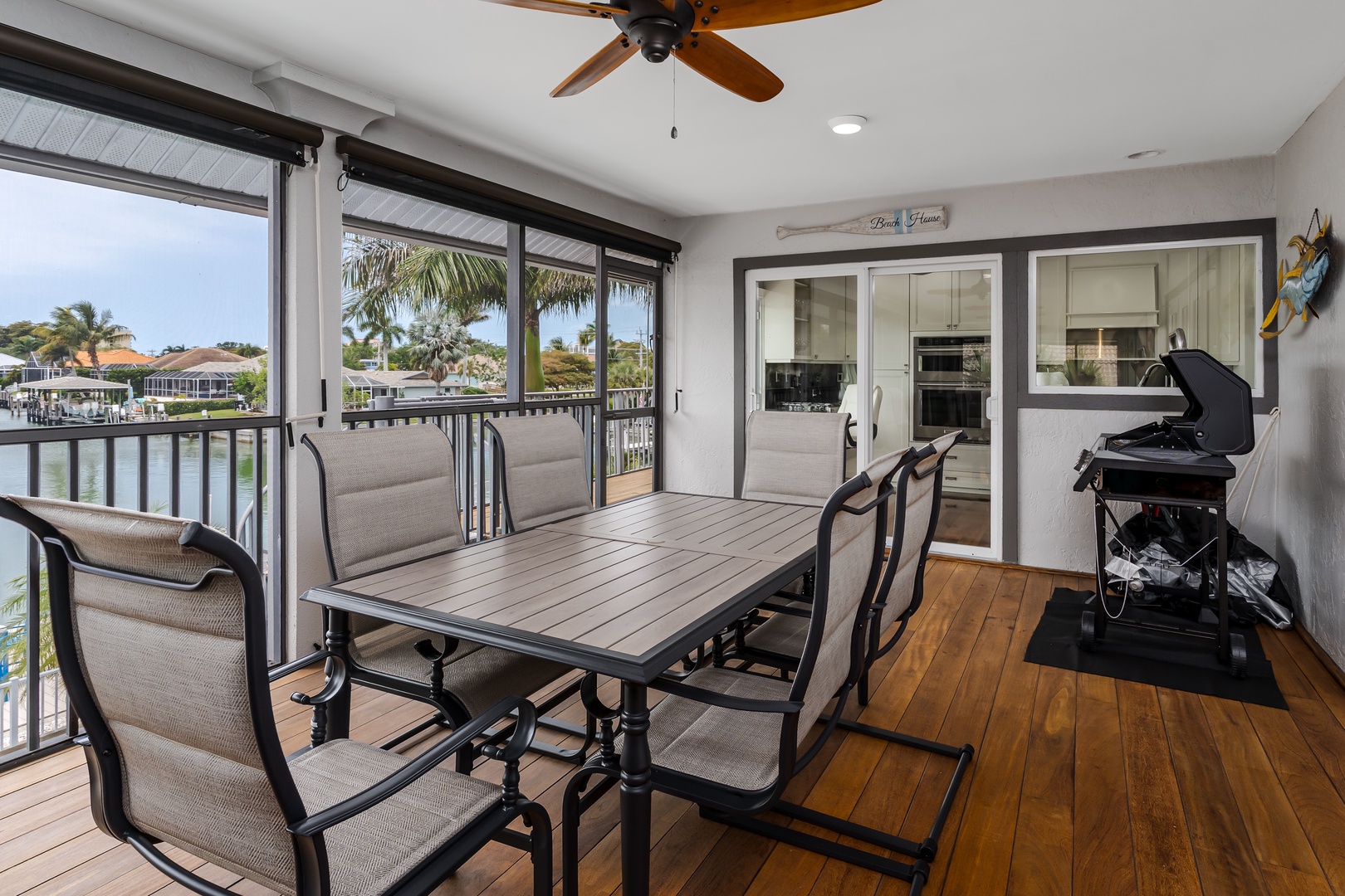 Dine al fresco on your private screened balcony overlooking tranquil waterways and palm-lined neighborhoods. The adjoining kitchen and ceiling fan keep you comfortable during warm-weather meals.