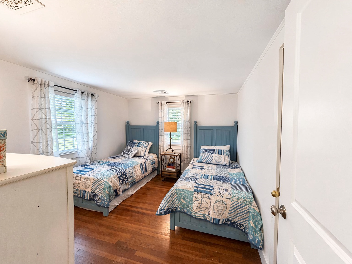 04-interior_bedroom_2