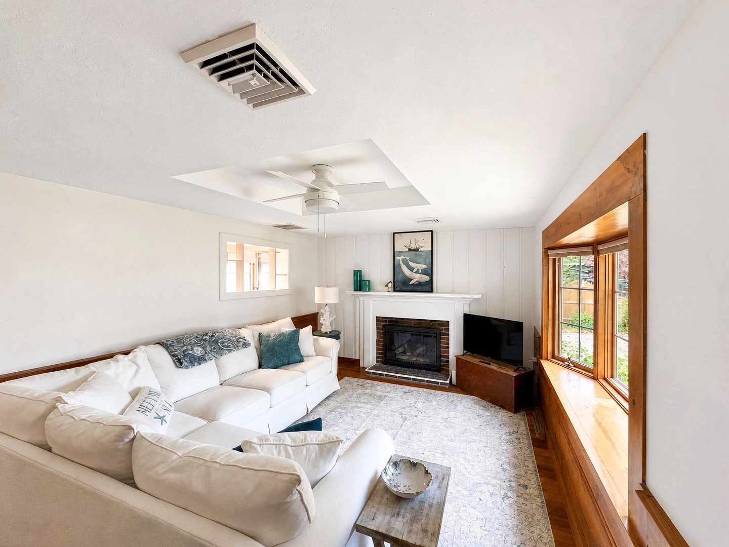 11-interior_living_room_2