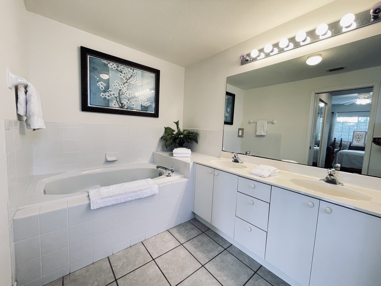 Main bedroom private bath