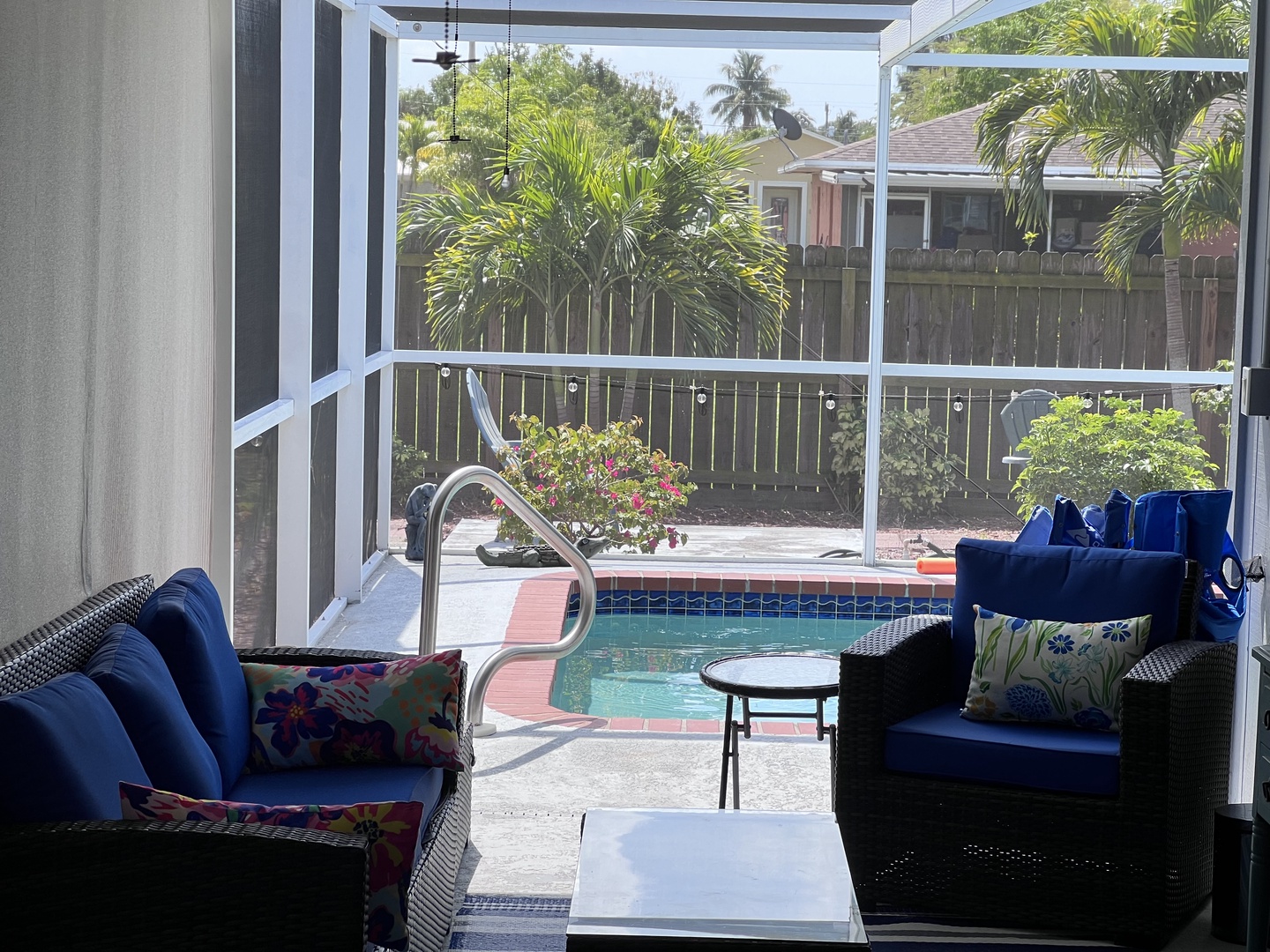 Naples Park Pet-Friendly August Specials 4BR w/ Pool, Steps from Beach