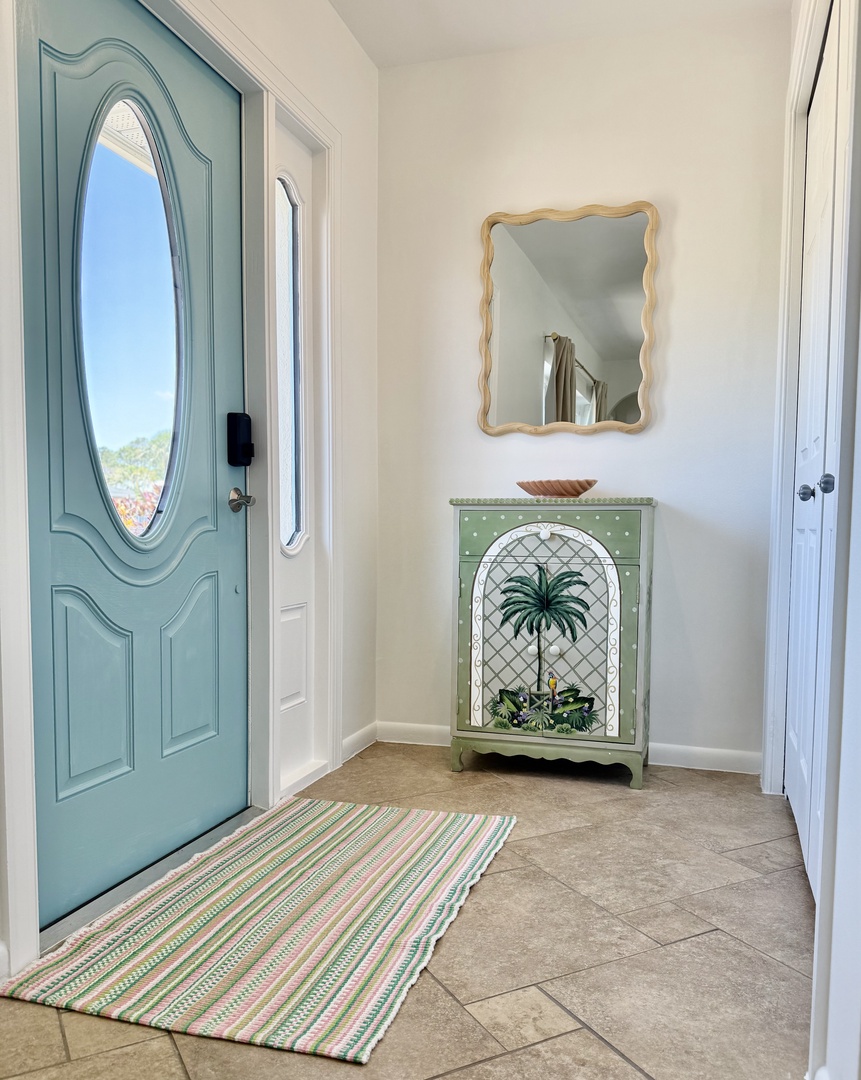 Serenity Bolero Private Pool, Pet Friendly fenced yard Clam Pass Beach