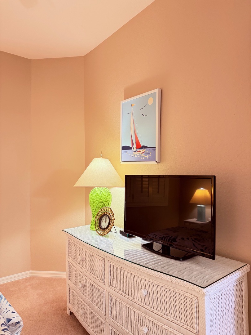 Bedroom 2 double bed with tv
