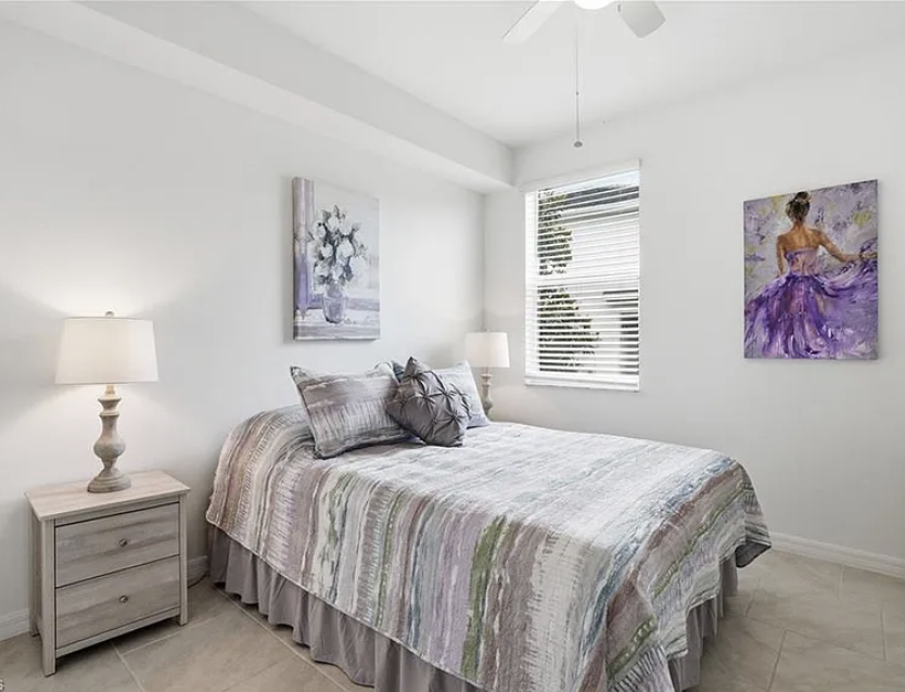 Queen second bedroom