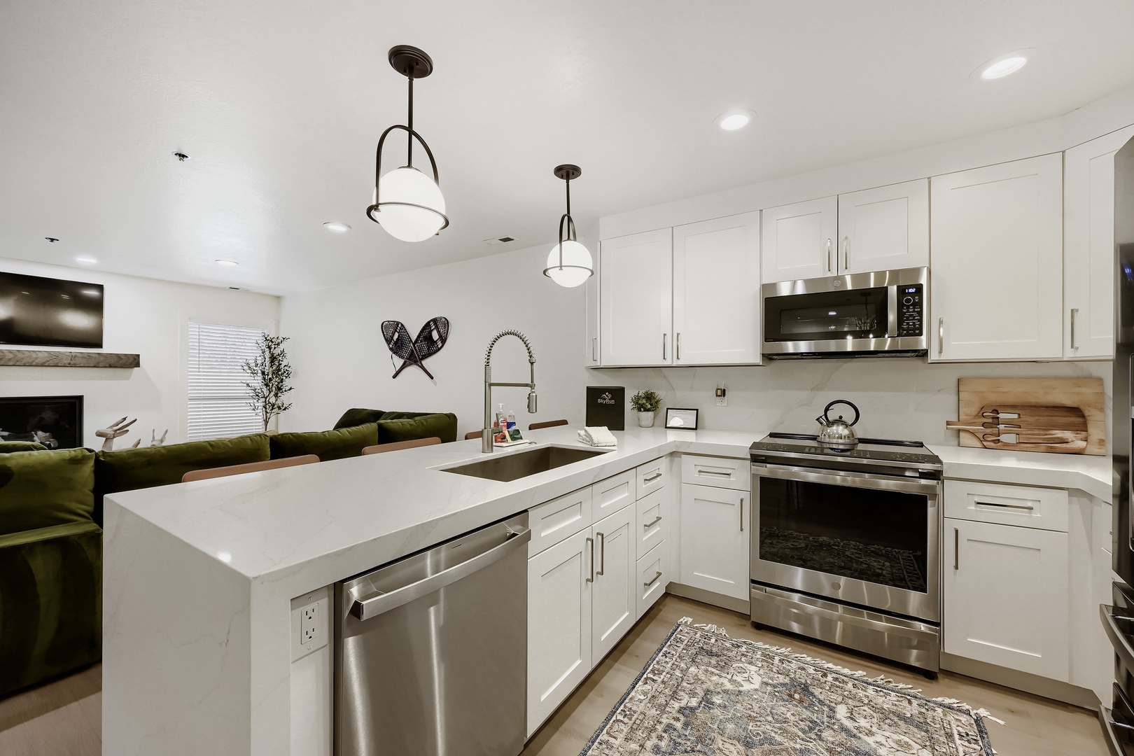 1375 Woodside Avenue #203 Kitchen