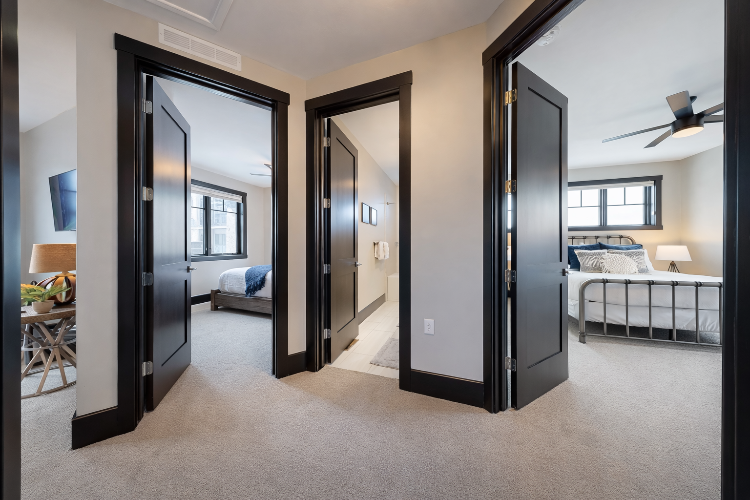 Bright and efficient, our central landing offers a clean, contemporary design with plush carpeting. A thoughtfully structured layout that ensures easy access and privacy for every guest in your group.