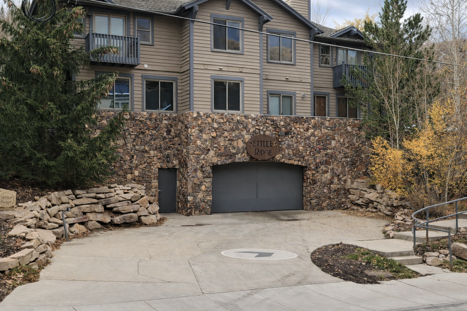 Mountain lodge with private garage parking. Enjoy easy access to skiing and historic Main Street from this scenic Park City property.