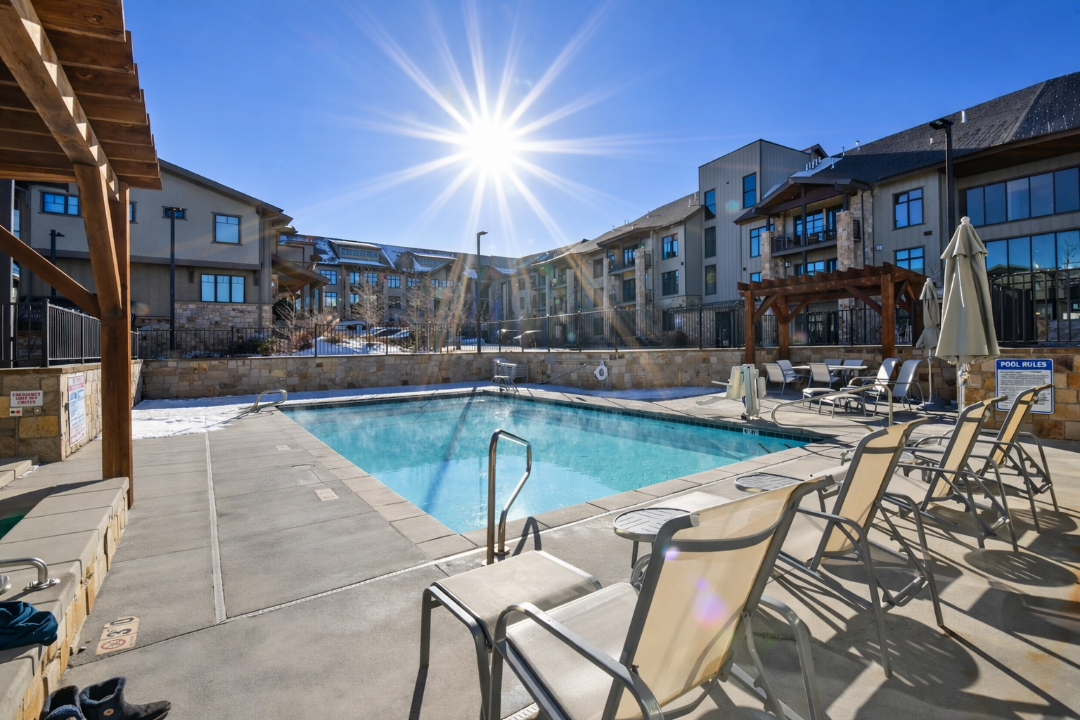 Unwind in this mountain-modern retreat at Blackstone, featuring a year-round heated pool, communal hot tub, and private balcony. Just minutes from Canyons Village slopes.