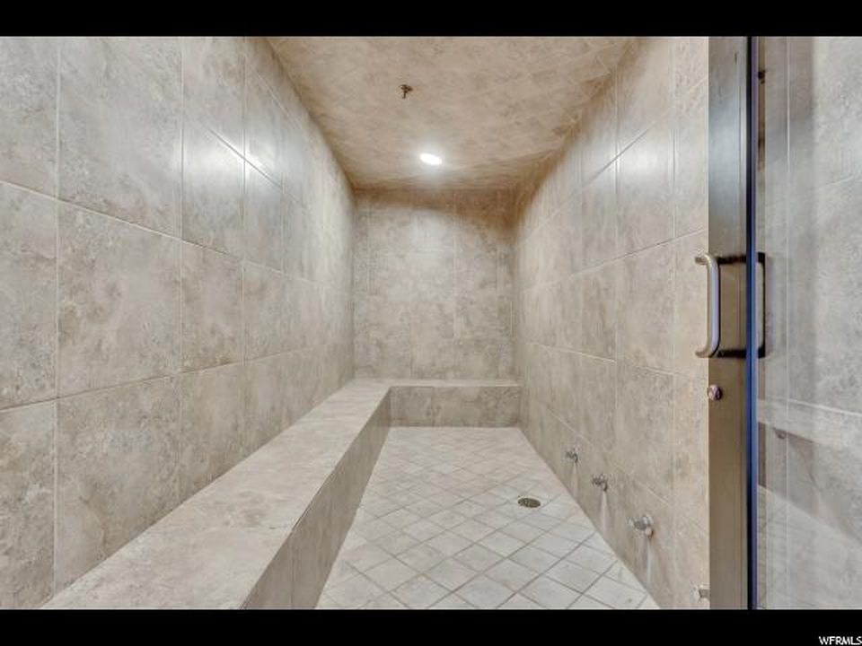 Steam room Steam room 