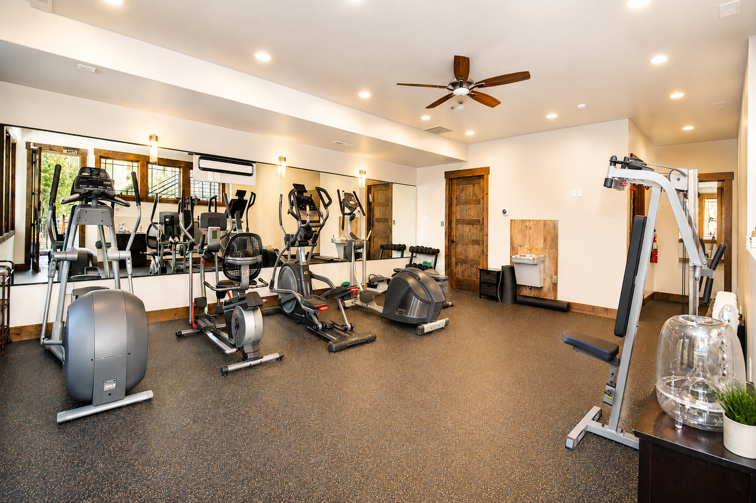 Stay active during your getaway in this well-equipped fitness center, featuring modern cardio machines, strength equipment, and plenty of space to maintain your workout routine.