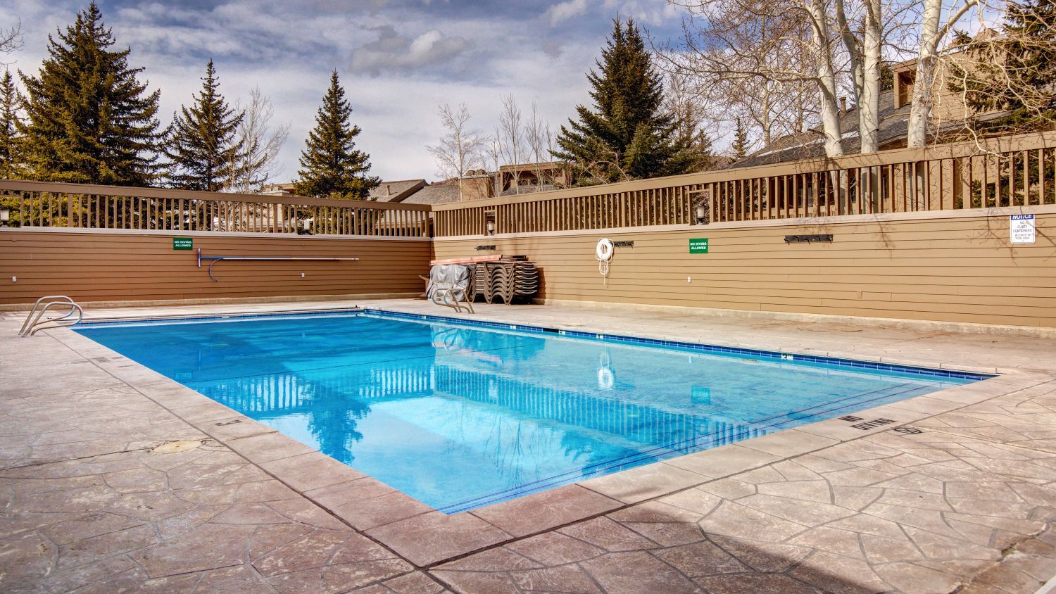Year Round Heated Pool!