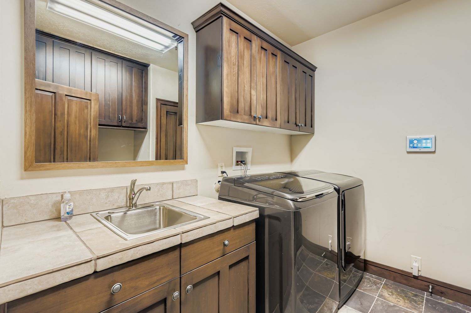 2744 Gallivan Loop - Web Quality - 035 - 39 Laundry Room