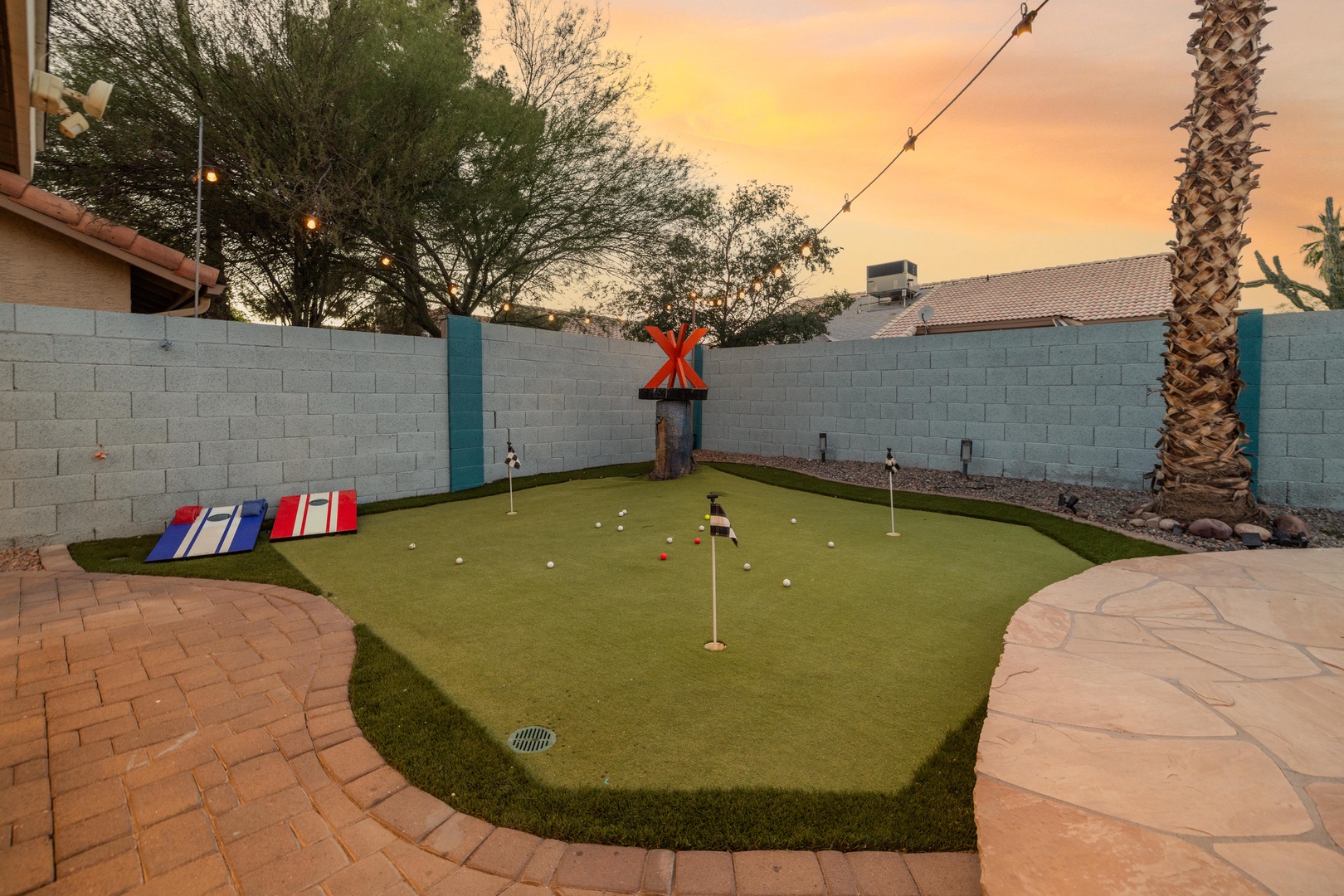 Private backyard putting green